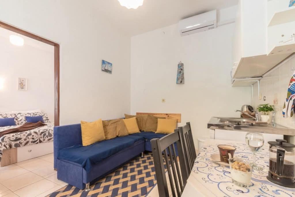 Loredana Apartments Crikvenica Zimmer foto